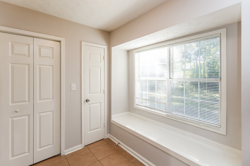 1,690/Mo, 3810 Greenbrook Dr Douglasville, GA 30135 Floorplan View 2