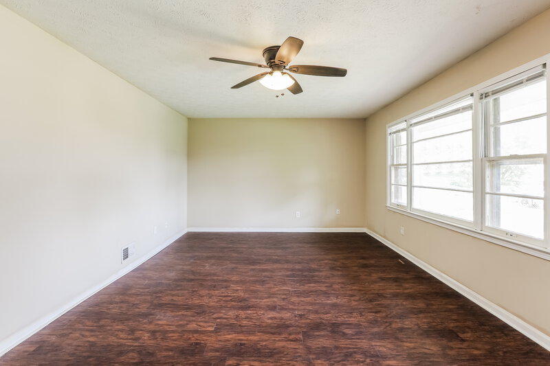1,690/Mo, 4036 N Bent Pine Ct Douglasville, GA 30135 Living Room View 2