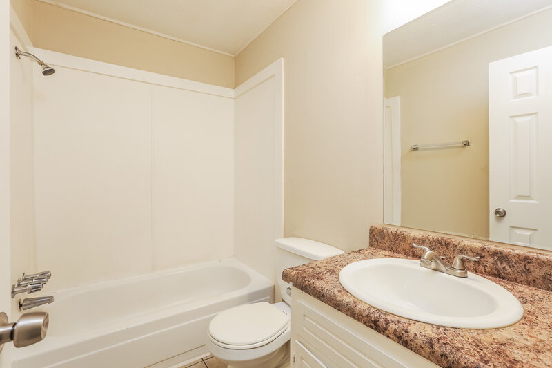 1,690/Mo, 4036 N Bent Pine Ct Douglasville, GA 30135 Bathroom View