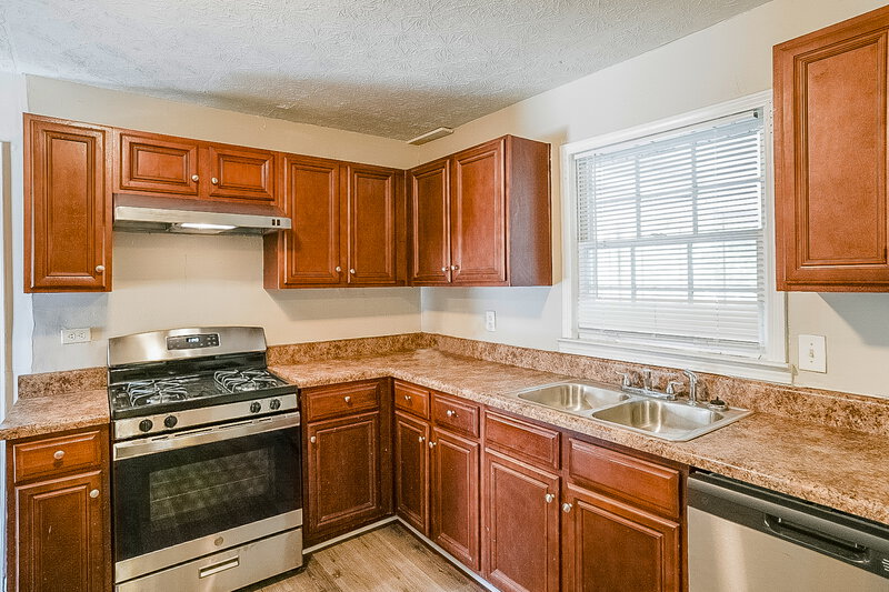 0/Mo, 5010 Ailene Dr Douglasville, GA 30135 Misc View 4