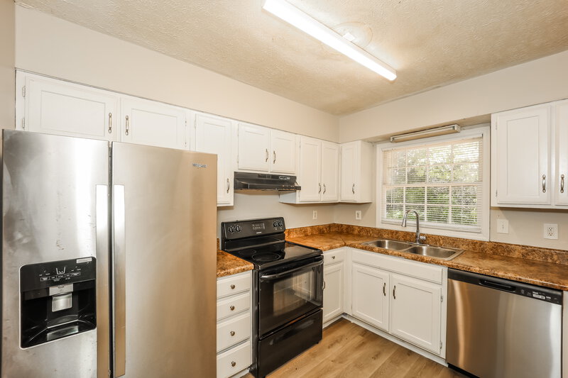 2,420/Mo, 5140 Oakdale Dr Douglasville, GA 30135 Kitchen View