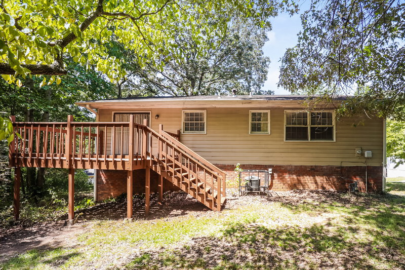 2,420/Mo, 5140 Oakdale Dr Douglasville, GA 30135 Rear View