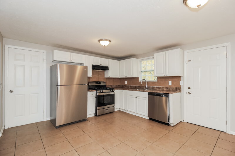 1,600/Mo, 4031 Yeager Rd Douglasville, GA 30135 Kitchen View