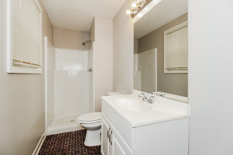 1,600/Mo, 4031 Yeager Rd Douglasville, GA 30135 Main Bathroom View