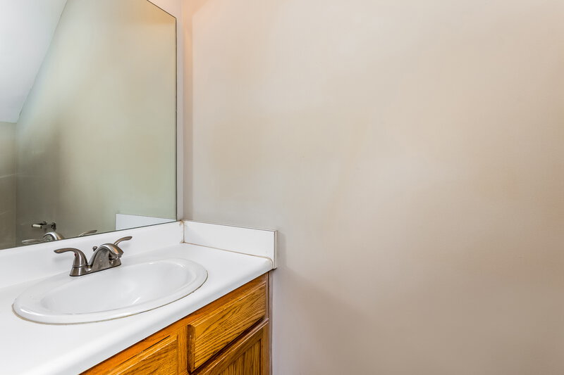 1,750/Mo, 6467 Snowbird Ln Douglasville, GA 30134 Bathroom View