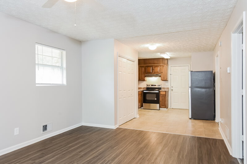 1,325/Mo, 8573 Duncan St Douglasville, GA 30134 Living Room View 2