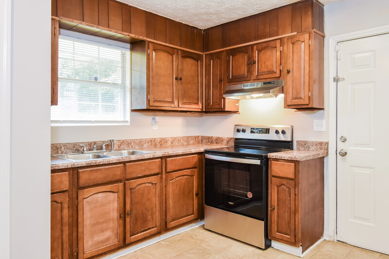 1,325/Mo, 8573 Duncan St Douglasville, GA 30134 Kitchen View