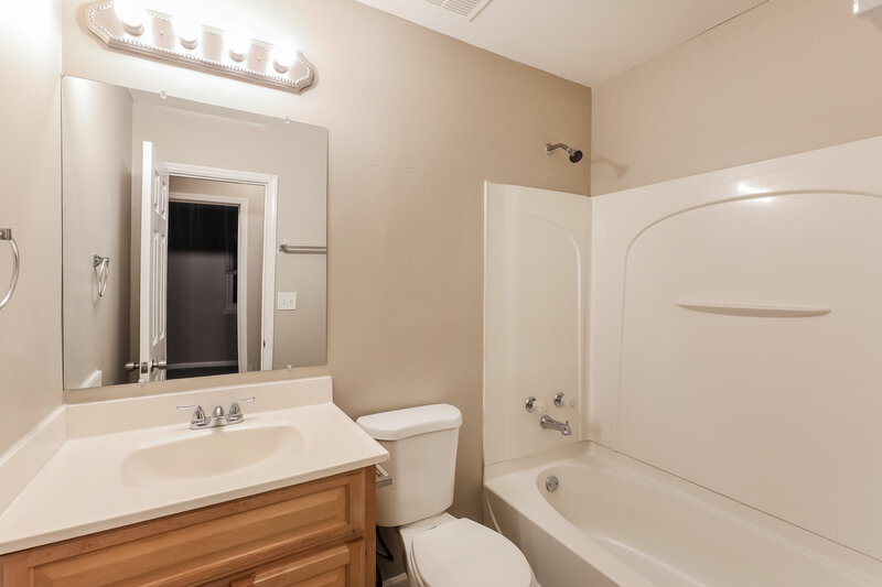 1,485/Mo, 3560 Satellite Blvd Ellenwood, GA 30294 Main Bathroom View