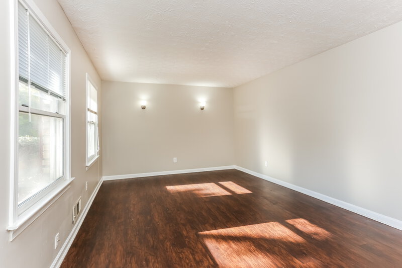 1,695/Mo, 6030 Randy Ln Ellenwood, GA 30294 Living Room View 2