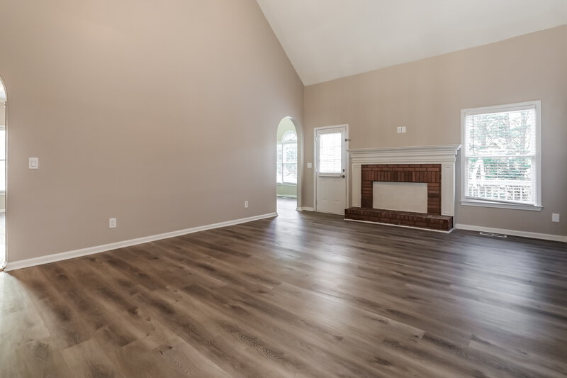 2,230/Mo, 12234 Molly Sue Ln Fayetteville, GA 30215 Living Room View 2