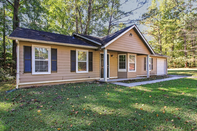 1,855/Mo, 3996 Brookstone Rd Ellenwood, GA 30294 Front View