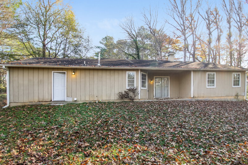 2,450/Mo, 4265 Loveless Pl Ellenwood, GA 30294 Rear View