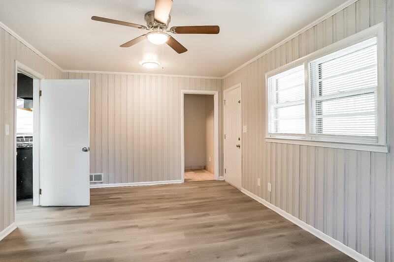 2,220/Mo, 1164 Lloyd Dr Forest Park, GA 30297 Family Room View