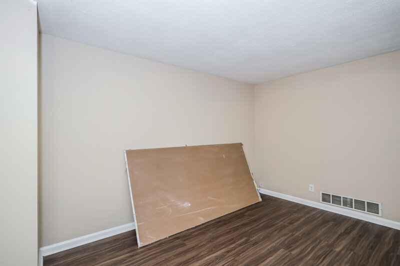 1,950/Mo, 4324 Shady Lane Way Forest Park, GA 30297 Living Room View 2
