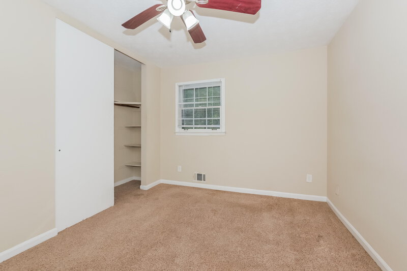 2,220/Mo, 5769 Phillips Dr Forest Park, GA 30297 Main Bedroom View 2
