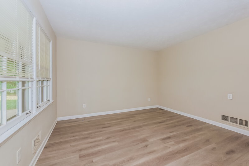 2,220/Mo, 5769 Phillips Dr Forest Park, GA 30297 Bedroom View 4