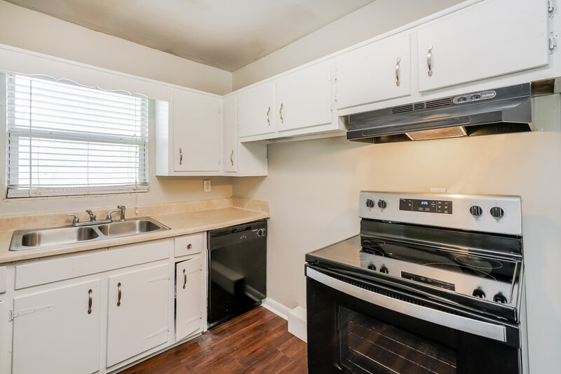 1,495/Mo, 640 Oakdale Dr Forest Park, GA 30297 Misc View 9