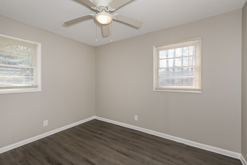 1,510/Mo, 645 Melrose Dr Forest Park, GA 30297 Main Bedroom View 2