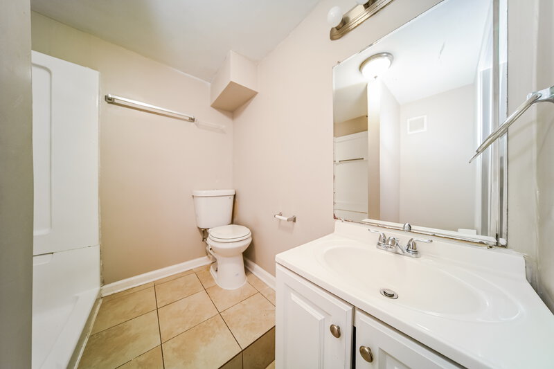 1,880/Mo, 6500 Boca Grande Blvd Forest Park, GA 30297 Bathroom View