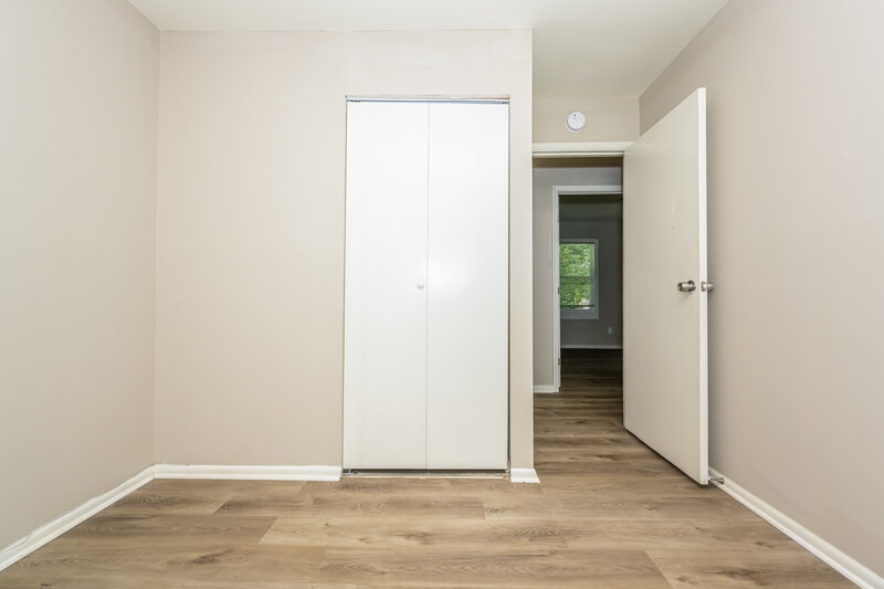 2,030/Mo, 729 Blueridge Dr Forest Park, GA 30297 Bedroom View 3