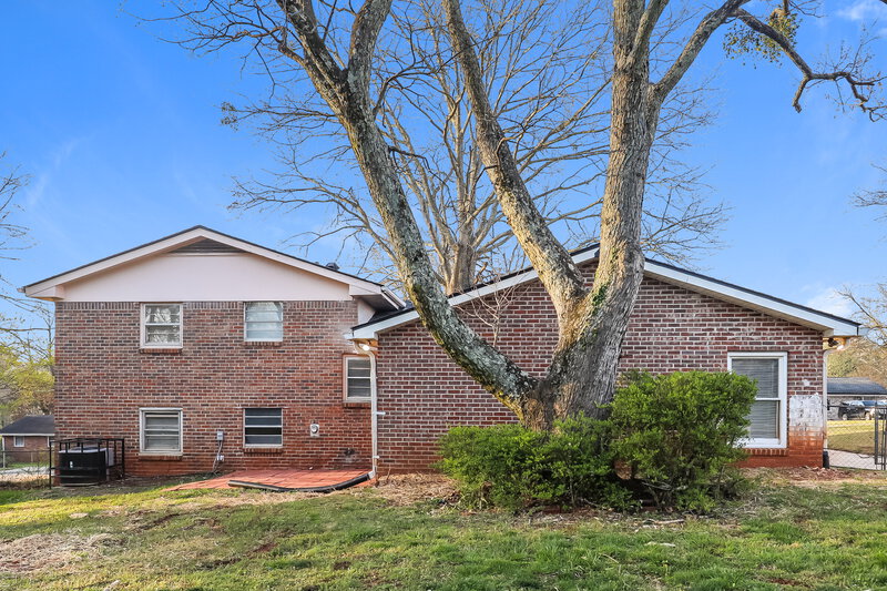 2,080/Mo, 820 Oakdale Dr Forest Park, GA 30297 Rear View