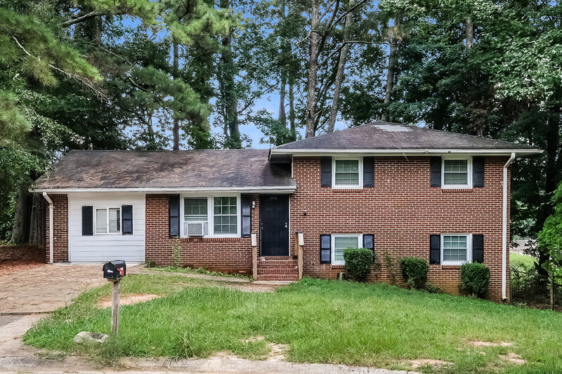 1,585/Mo, 989 Juniper Cir Forest Park, GA 30297 External View