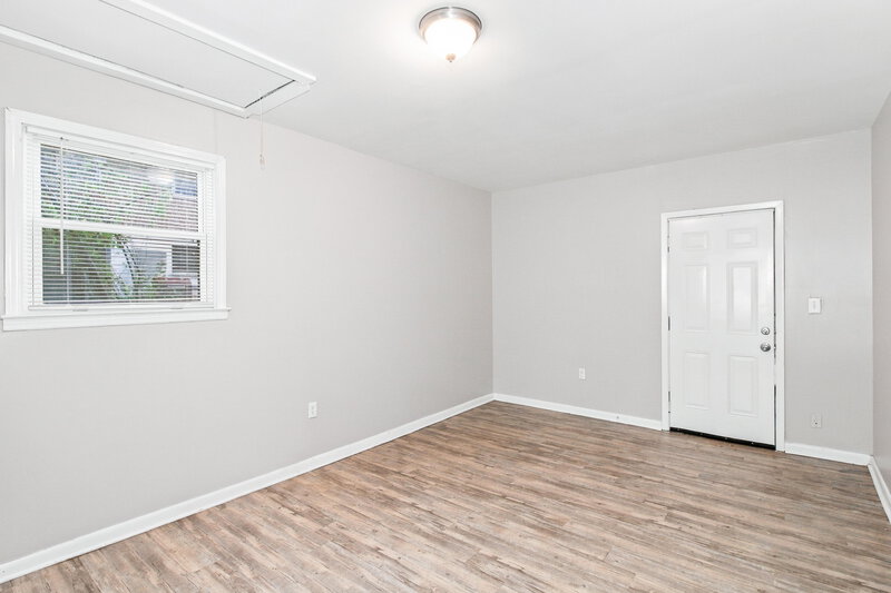 0/Mo, 989 Juniper Cir Forest Park, GA 30297 Bonus Room View