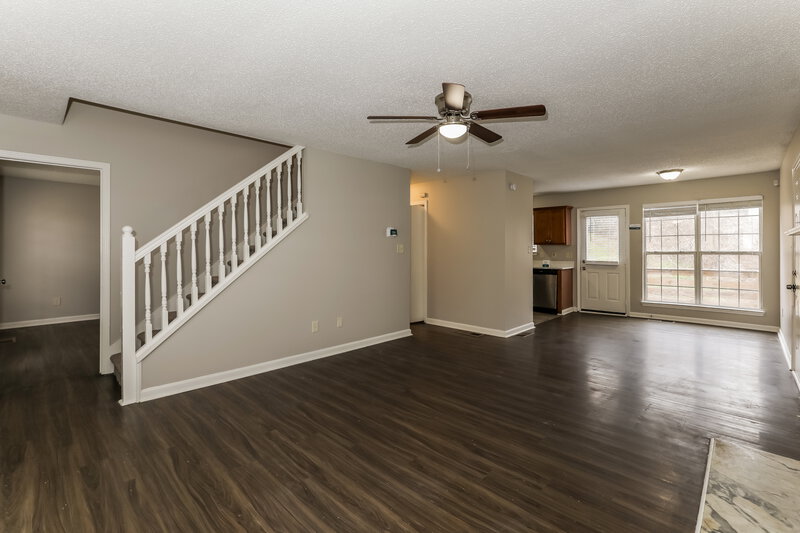 1,745/Mo, 10993 Thrasher Rd Hampton, GA 30228 Living Room View 2