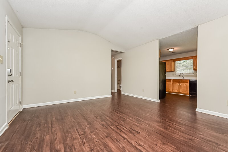 1,690/Mo, 68 Hampton Oaks Dr Hampton, GA 30228 Living Room View