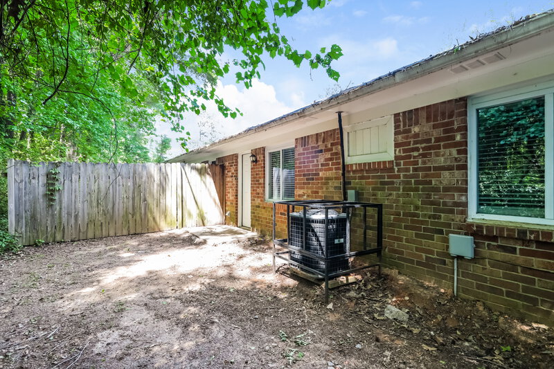 0/Mo, 108 Burkshire Ct Unit A Jonesboro, GA 30236 Rear View