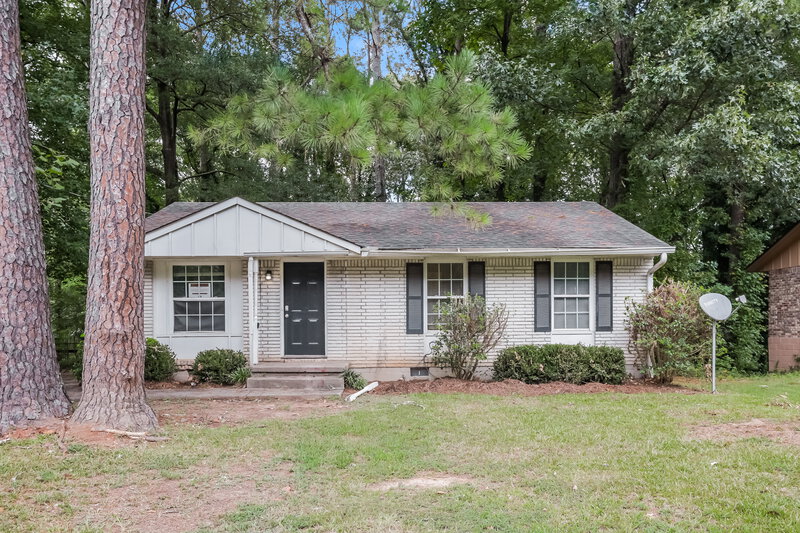 1,260/Mo, 692 Jeb Stuart Dr Jonesboro, GA 30238 External View