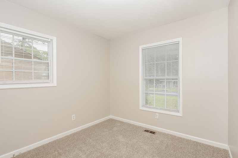 1,260/Mo, 692 Jeb Stuart Dr Jonesboro, GA 30238 Bedroom View 2