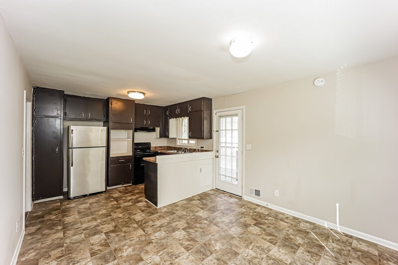 1,765/Mo, 7080 Doncaster Rd Jonesboro, GA 30236 Dining Room View