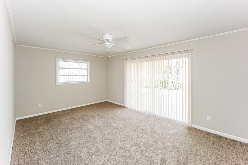 1,765/Mo, 7080 Doncaster Rd Jonesboro, GA 30236 Sitting Room View