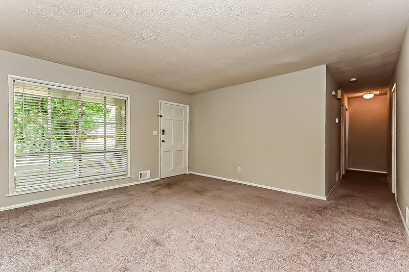 2,030/Mo, 7323 Howard Cir Jonesboro, GA 30236 Living Room View