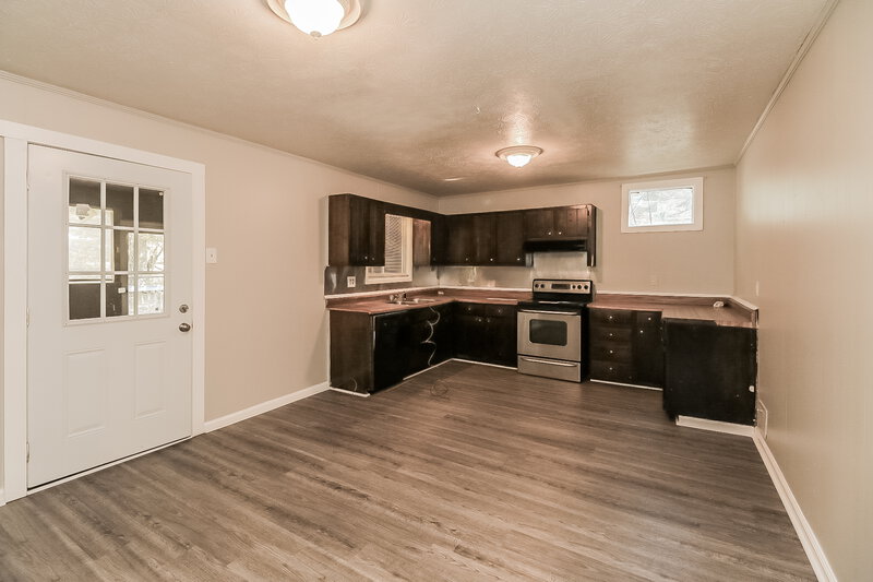 2,410/Mo, 8392 San Jose Trl Jonesboro, GA 30236 Kitchen View 2