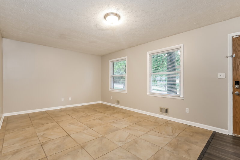 2,380/Mo, 8486 Magnolia Dr Jonesboro, GA 30238 Living Room View
