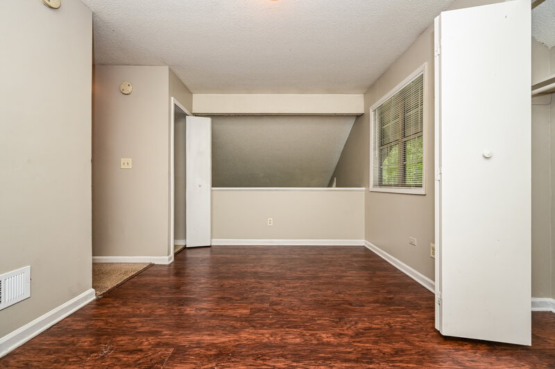 985/Mo, 8536 Pineland Dr Unit A Jonesboro, GA 30238 Main Bedroom View 2