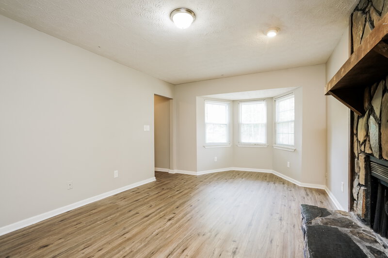 1,890/Mo, 882 Stormy Ln Jonesboro, GA 30238 Living Room View
