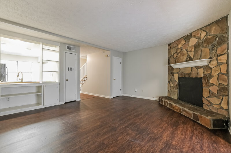 1,490/Mo, 946 O'Hara Dr Jonesboro, GA 30236 Living Room View 2