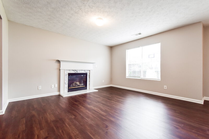 1,780/Mo, 1322 SANDYBROOK Court Lithonia, GA 30058 Living Room View 2