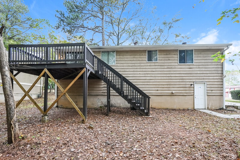 1,810/Mo, 1876 CORDUROY Court Lithonia, GA 30058 Rear View