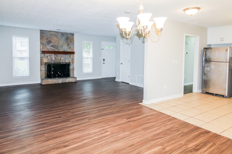 2,210/Mo, 1893 GINGHAM Way Lithonia, GA 30058 Dining Room View 2