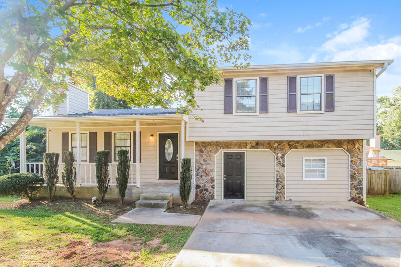 1,825/Mo, 1986 FOREST PINES Court Lithonia, GA 30058 External View