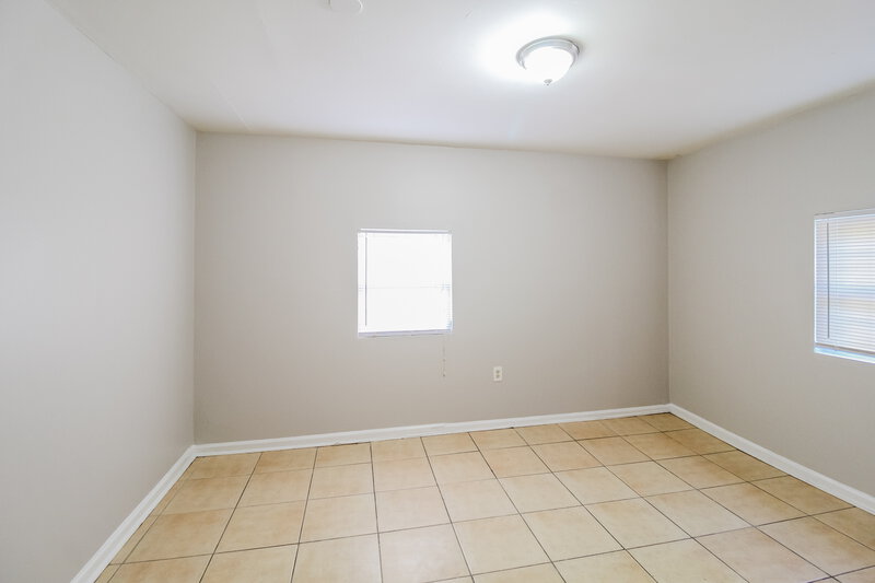 1,825/Mo, 1986 FOREST PINES Court Lithonia, GA 30058 Bedroom View 3