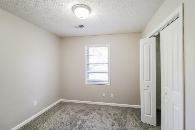 1,825/Mo, 1986 FOREST PINES Court Lithonia, GA 30058 Bedroom View 5
