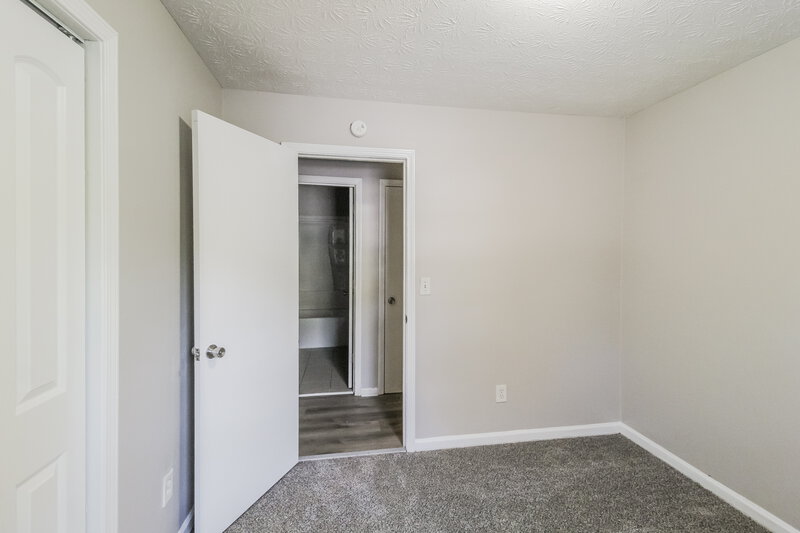 1,825/Mo, 1986 FOREST PINES Court Lithonia, GA 30058 Bedroom View 6