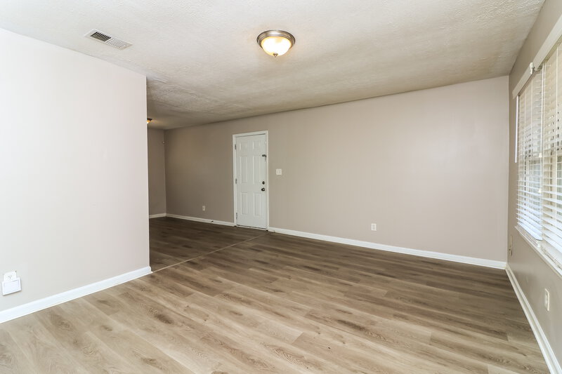 1,435/Mo, 3564 Briar Dr Lithia Springs, GA 30122 Living Room View 3