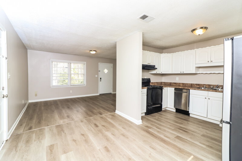 1,435/Mo, 3564 Briar Dr Lithia Springs, GA 30122 Dining Room View 2