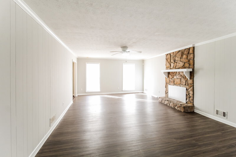 1,690/Mo, 2054 Panola Way Ct Lithonia, GA 30058 Living Room View